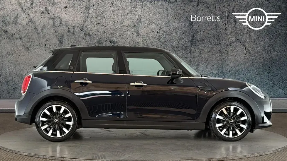 Used Mini Cooper Exclusive 134 HP (98 kW) 2023 Black Hatchback