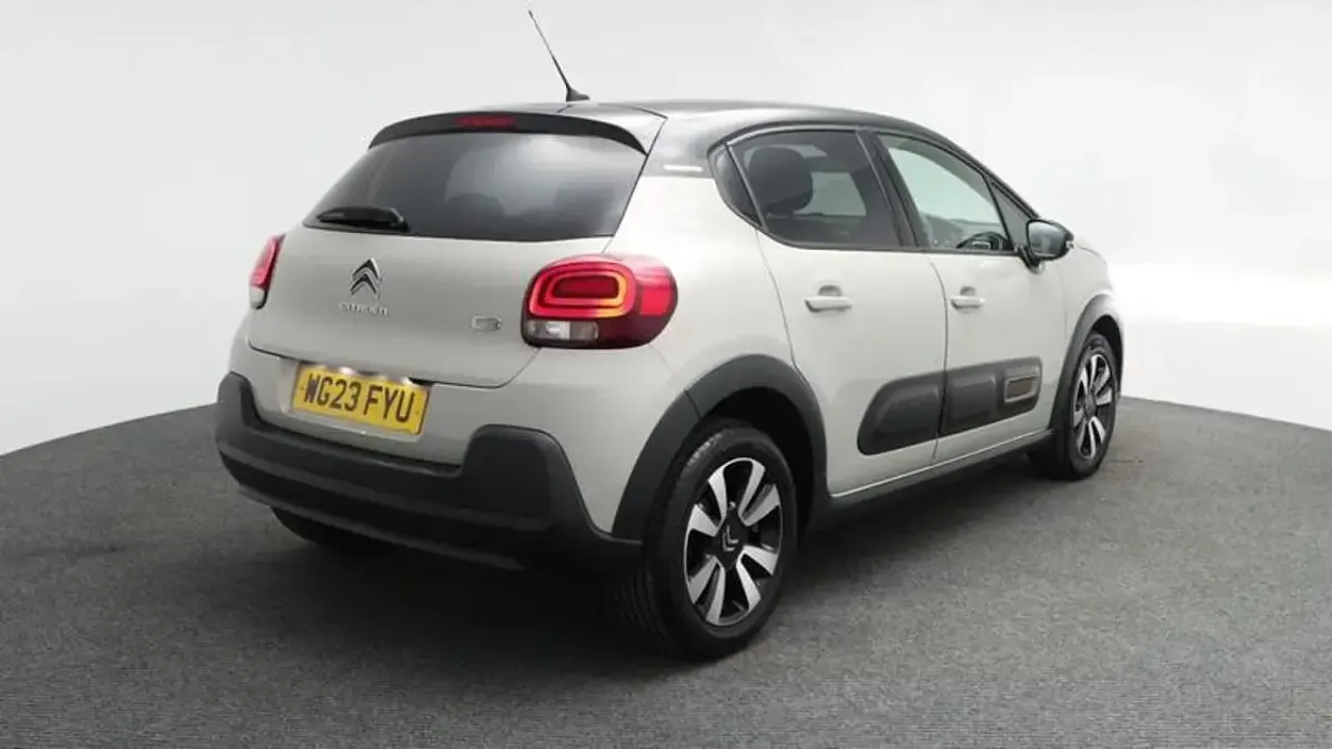 Usado Citroën C3 PureTech 82 HP (60 kW) 2023 Bege Citadino