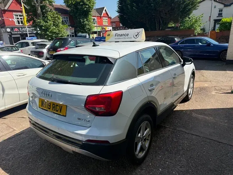 Used Audi Q2 Sport 116 HP (85 kW) 2019 White SUV
