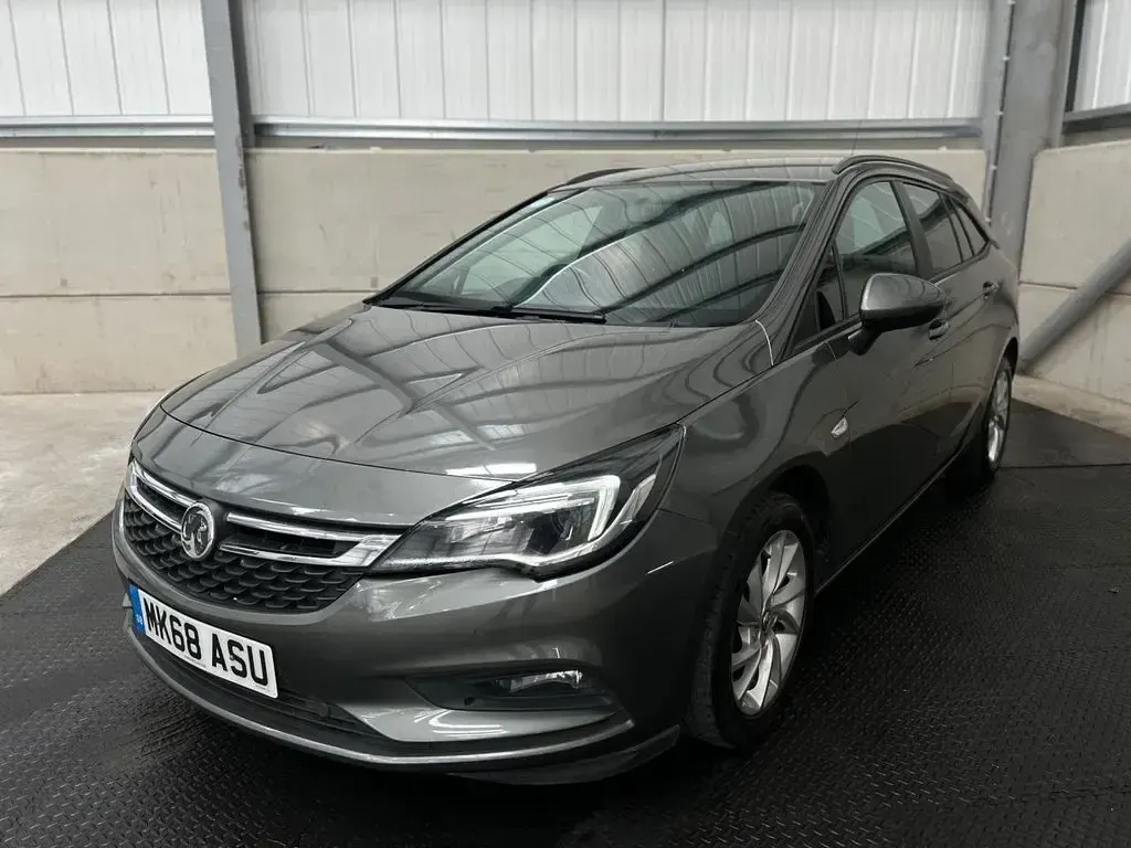 Gebraucht Vauxhall Astra 110 PS (80 kW) 2019 Grau Kombi