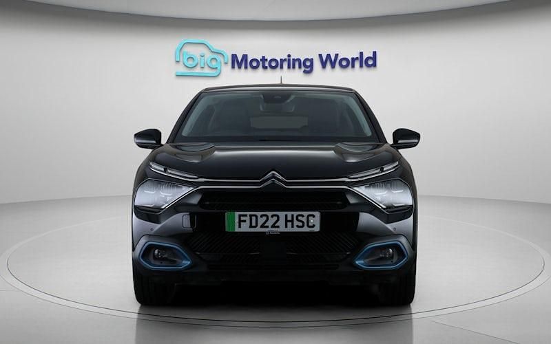 Used Citroën e-C4 Shine 100 kW (136 HP) 2022 Black Hatchback