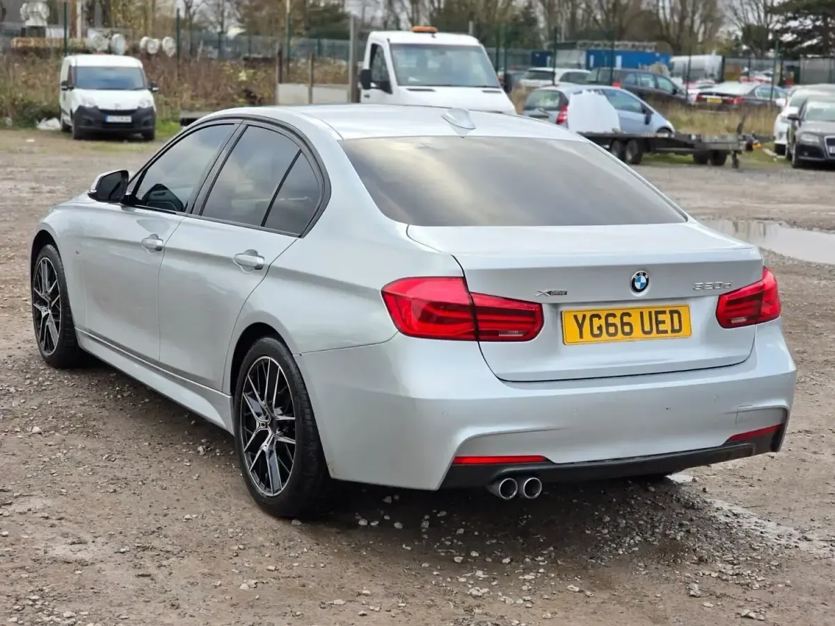 Używany BMW 320 M Sport 190 KM (139 kW) 2016 Srebrny Sedan/Limuzyna