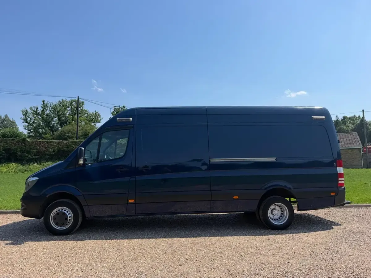 Used Mercedes Sprinter 163 HP (119 kW) 2017 Blue Van