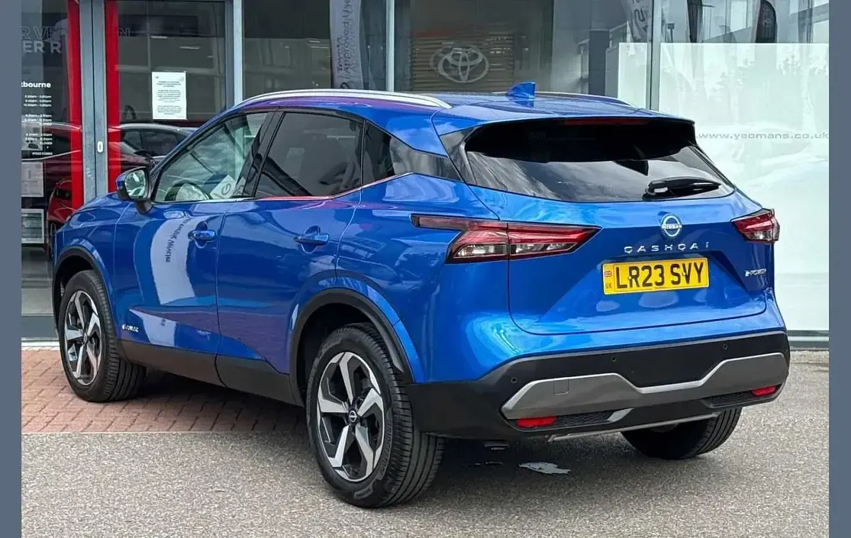 Used Nissan Qashqai N-Connecta 190 HP (139 kW) 2023 Blue SUV