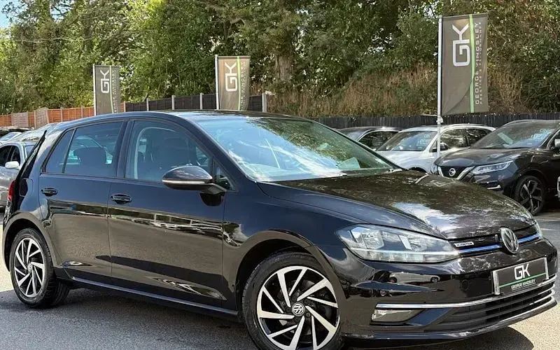 Used VW Golf VII Match 131 HP (96 kW) 2019 Hatchback