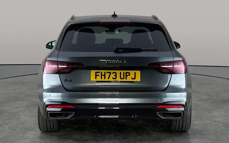 Used Audi A4 Black Edition 150 HP (110 kW) 2024 Grey Estate