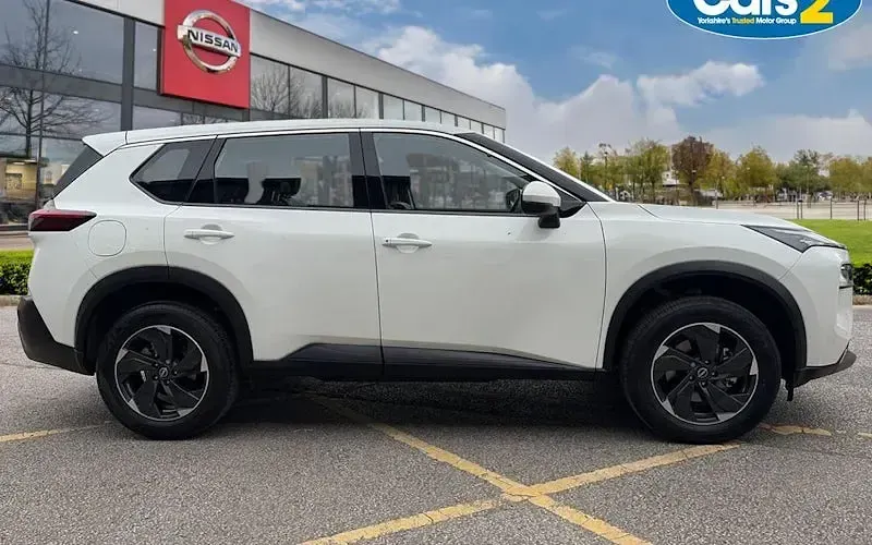 New Nissan X-Trail Acenta Premium 163 HP (119 kW) 2026 White SUV