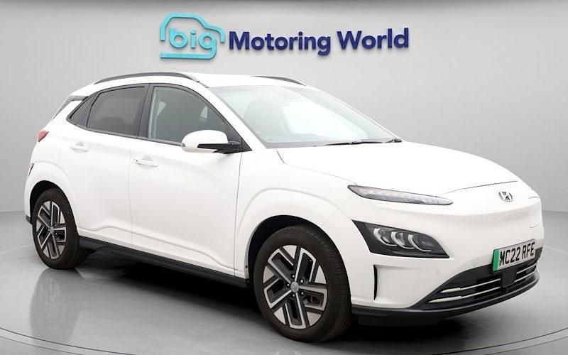 Used Hyundai Kona Premium 100 kW (136 HP) 2022 White SUV