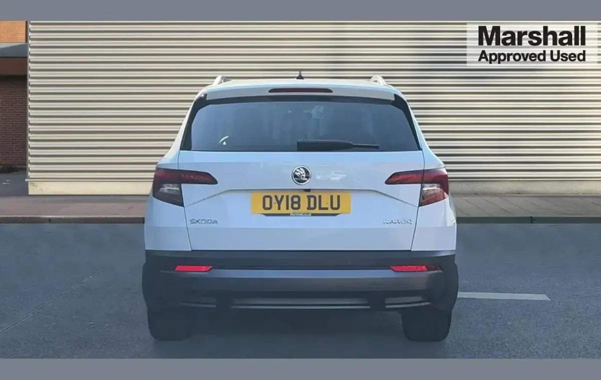Used Skoda Karoq 147 HP (108 kW) 2018 White SUV