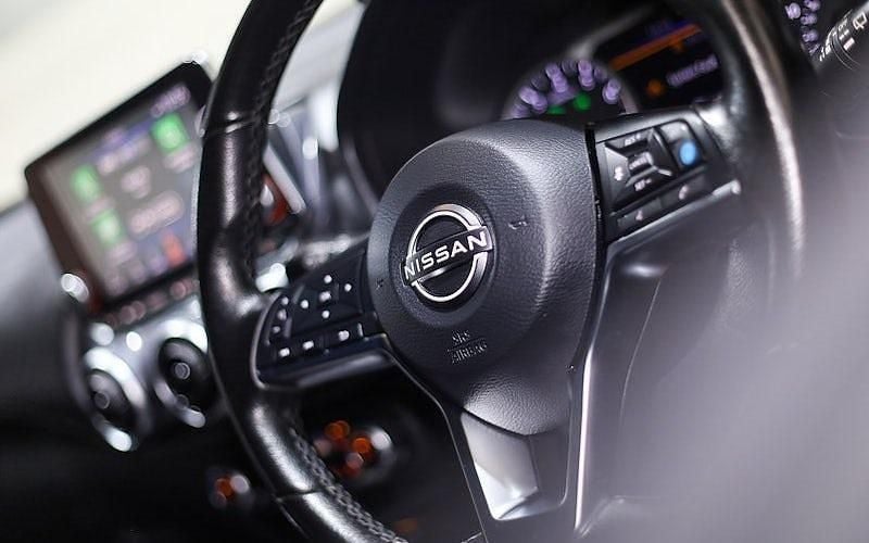 Used Nissan Juke Tekna 114 HP (83 kW) 2023 Grey SUV