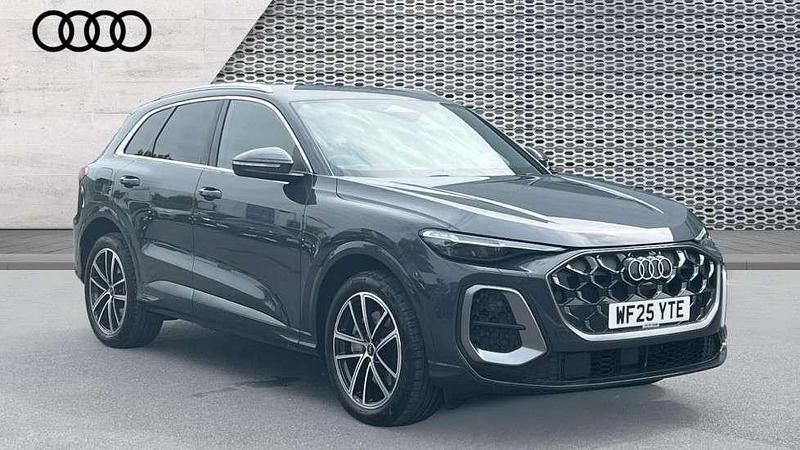 Grey Used 2025 Audi Q5 Sport SUV | £55,008 - Image 1/4
