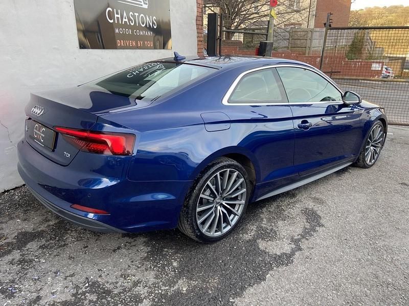 Begagnad Audi A5 S-Line 190 HK (139 kW) 2018 Blå Sportkupé