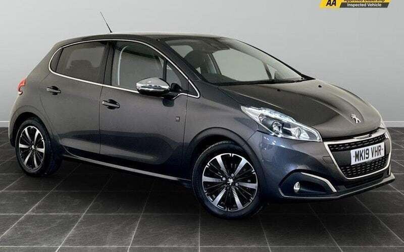 Used 2018 Peugeot 208 Hatchback | £4,895 (Good price) - Image 1/2