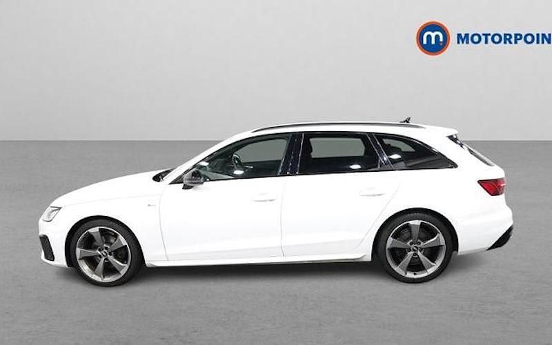 Used Audi A4 Black Edition 150 HP (110 kW) 2021 White Estate