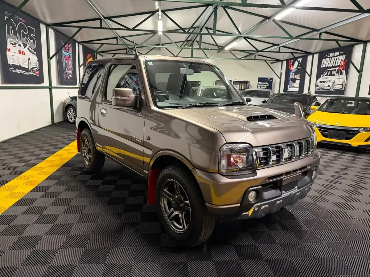 Used Suzuki Jimny Adventure 2014 Bronze SUV