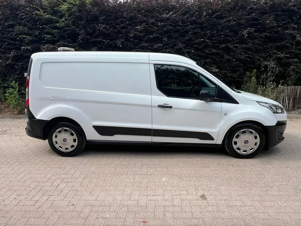 Used Ford Transit Connect S 100 HP (73 kW) 2021 White MPV