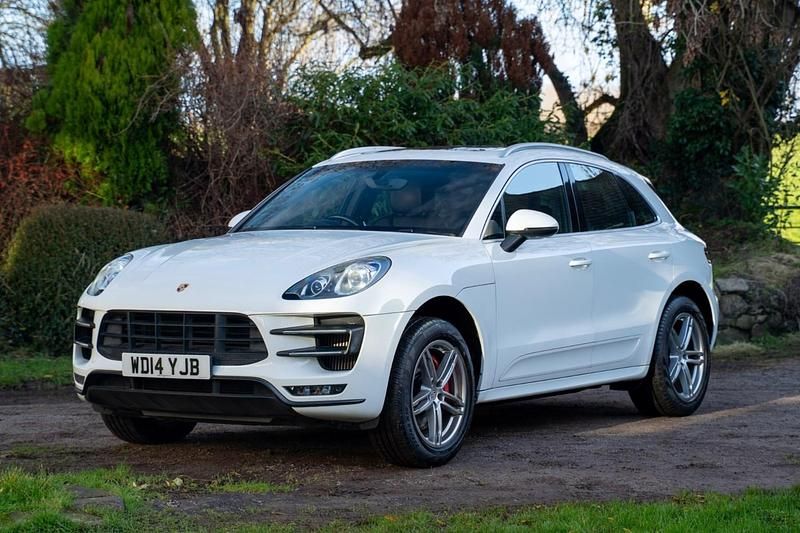 Used Porsche Macan Turbo 400 HP (294 kW) 2014 White SUV