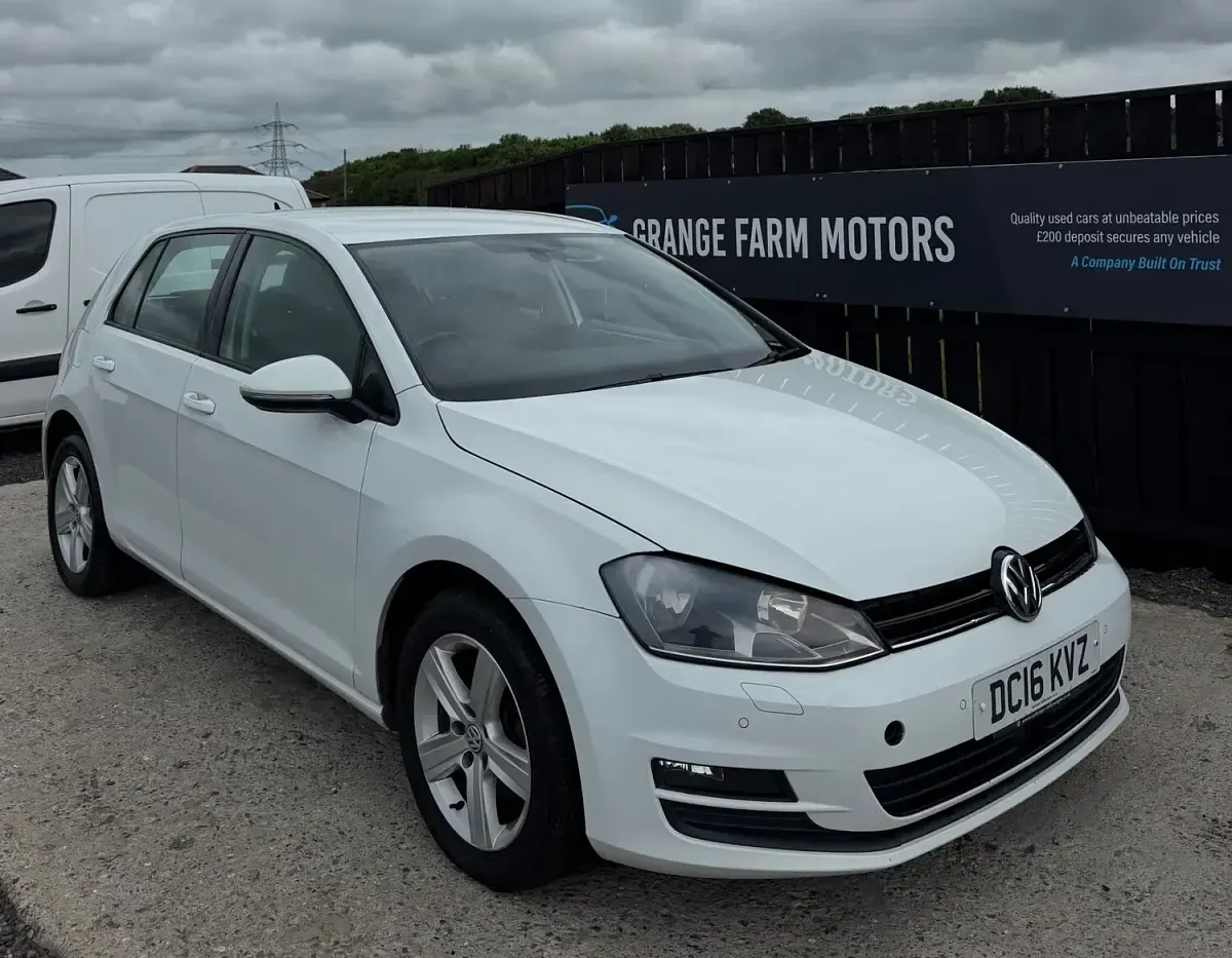 Used VW Golf VII Edition 110 HP (80 kW) 2016 White Hatchback