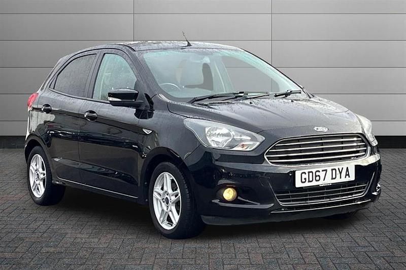 Used Ford Ka Plus Zetec 85 HP (62 kW) 2017 Black Hatchback