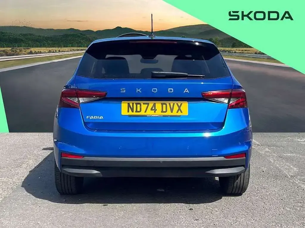 Used Skoda Fabia Design Edition 95 HP (69 kW) 2024 Blue Hatchback