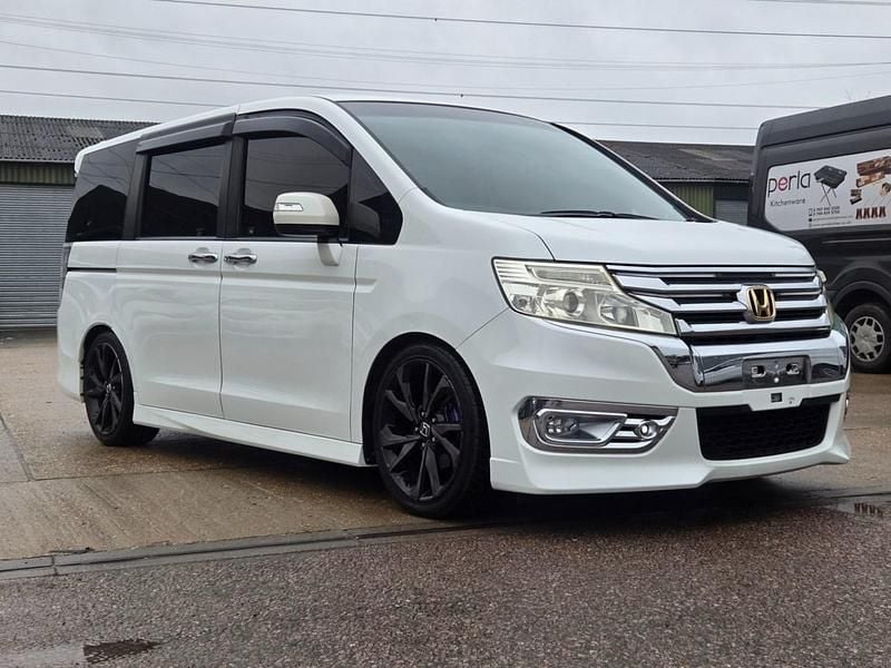 Used Honda Stepwgn 2014 White MPV