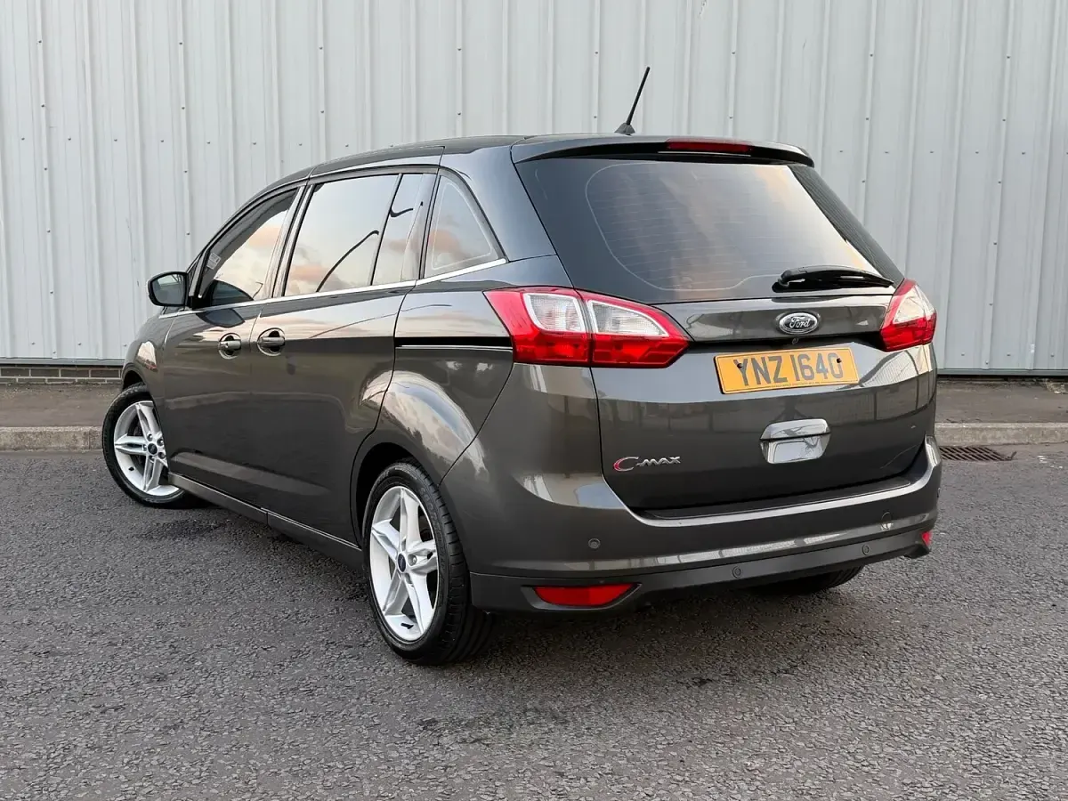 Used Ford Grand C-Max Titanium X 120 HP (88 kW) 2018 Grey MPV