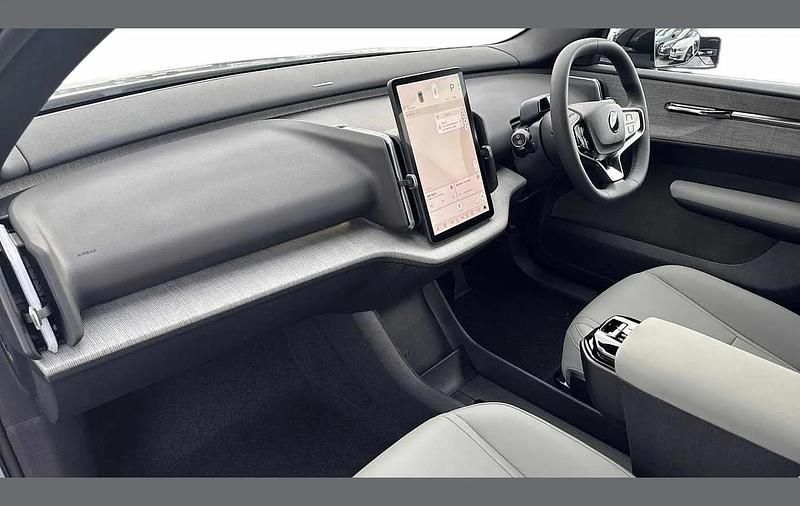 Nouă Volvo EX30 Plus 196 kW (267 CP) 2025 Gri SUV