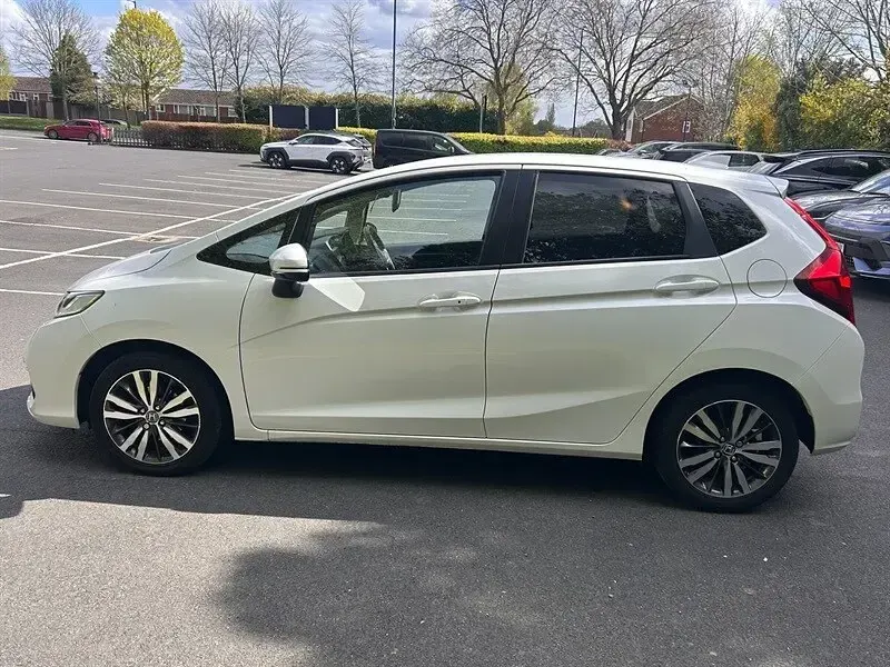 Used Honda Jazz EX 102 HP (75 kW) 2018 White Hatchback