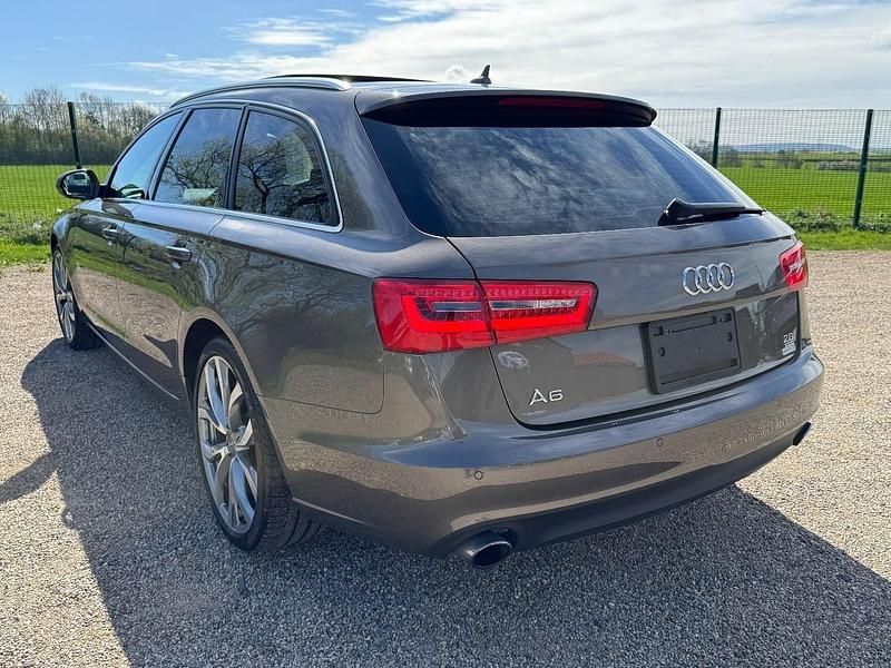 Usado Audi A6 204 HP (150 kW) 2012 Castanho Sedan