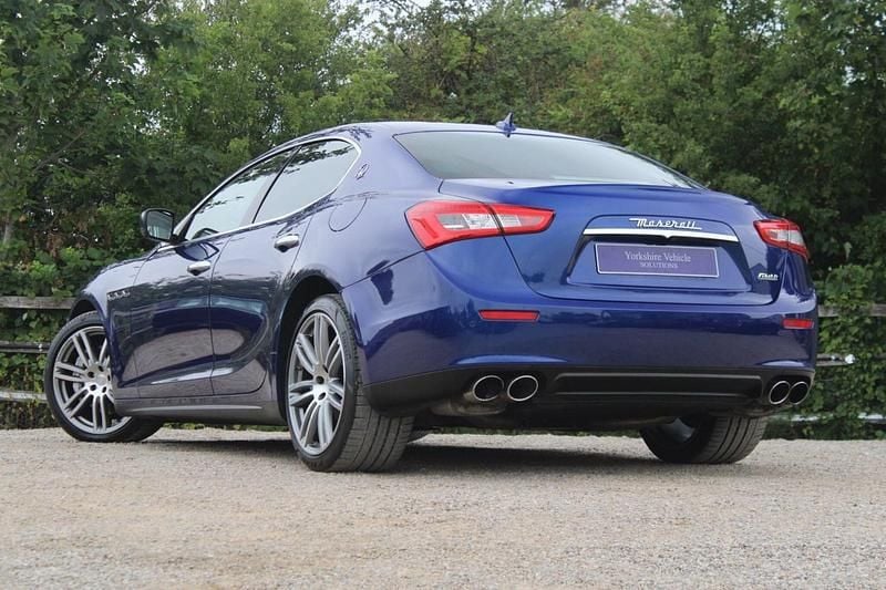 Used Maserati Ghibli 410 HP (301 kW) 2015 Blue Sedan