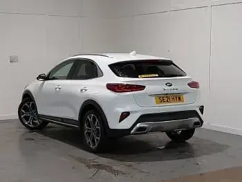 Usado Kia XCeed 118 HP (86 kW) 2021 Branco SUV