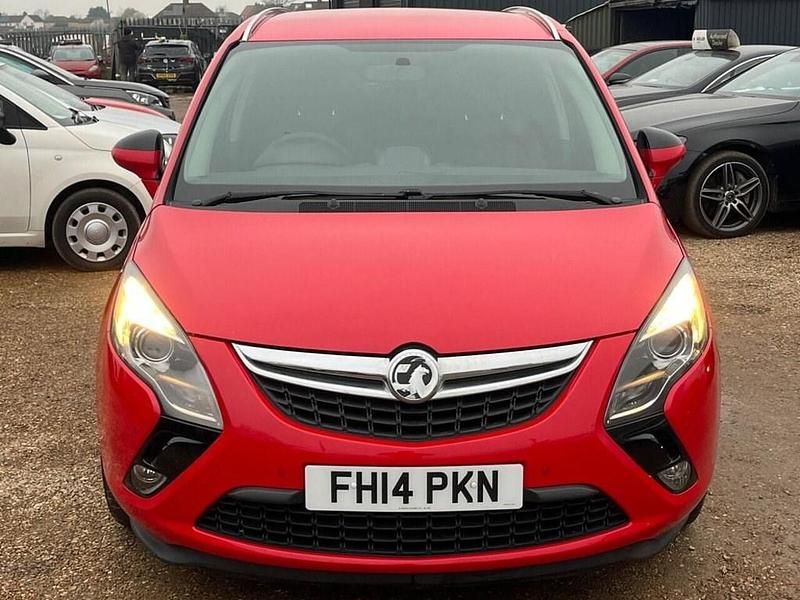 Used Vauxhall Zafira 2014 Red MPV