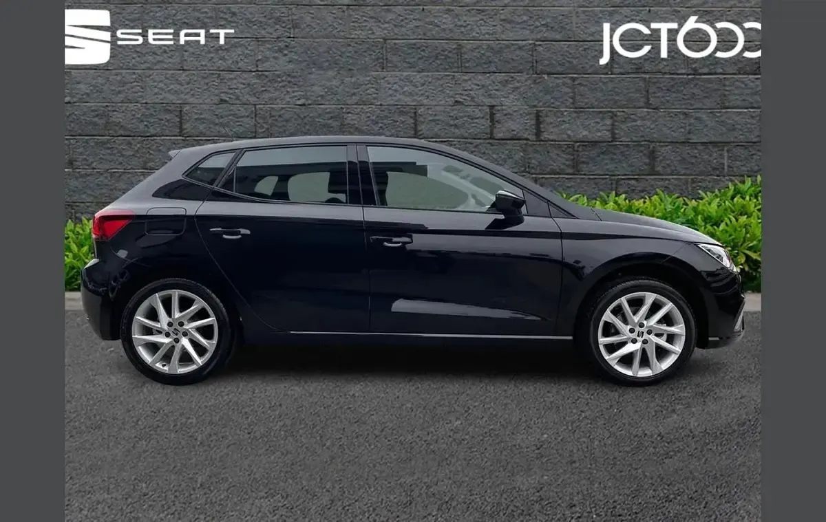 New Seat Ibiza FR 113 HP (83 kW) 2025 Black Hatchback