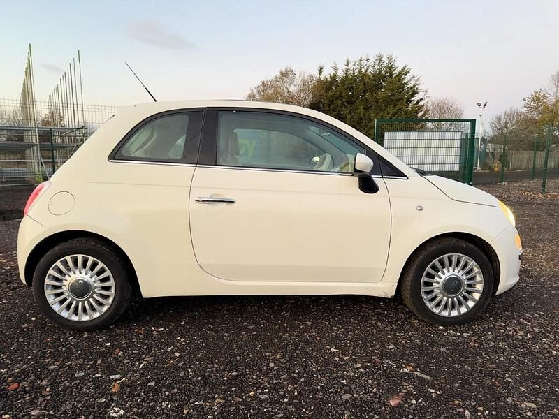 Used Fiat 500 Lounge 69 HP (50 kW) 2009 White Hatchback