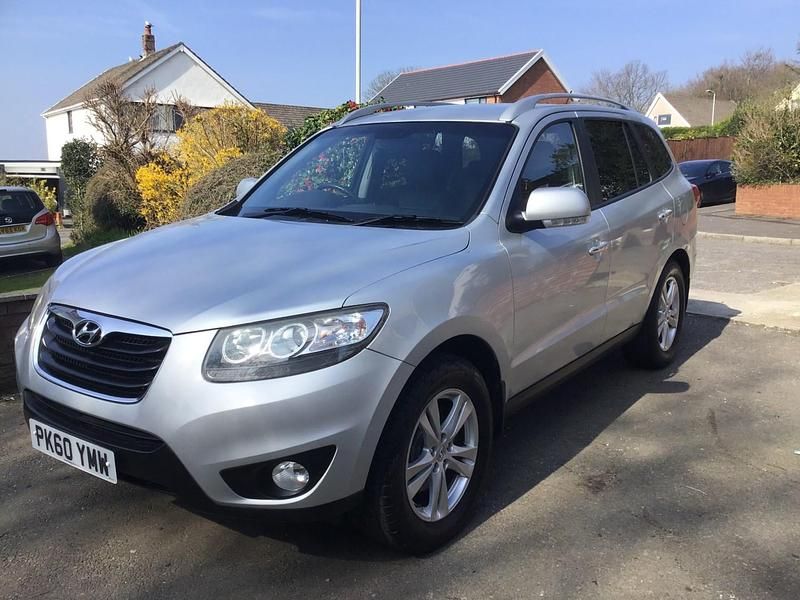 Used Hyundai Santa Fe Premium 197 HP (144 kW) 2011 Silver SUV