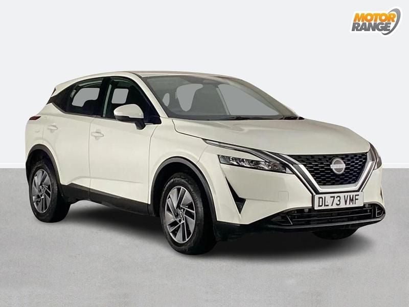 Used Nissan Qashqai Acenta Premium 2023 White SUV