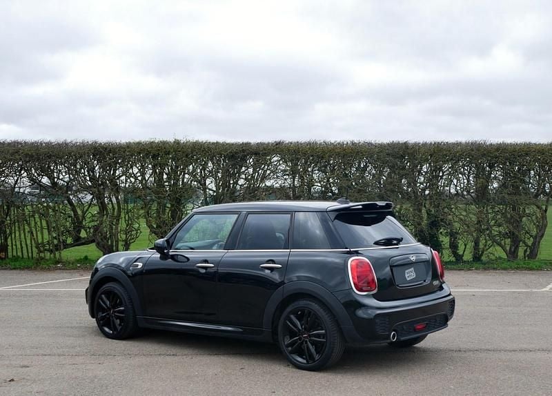 Used Mini Cooper Hatch 136 HP (100 kW) 2020 Black Hatchback