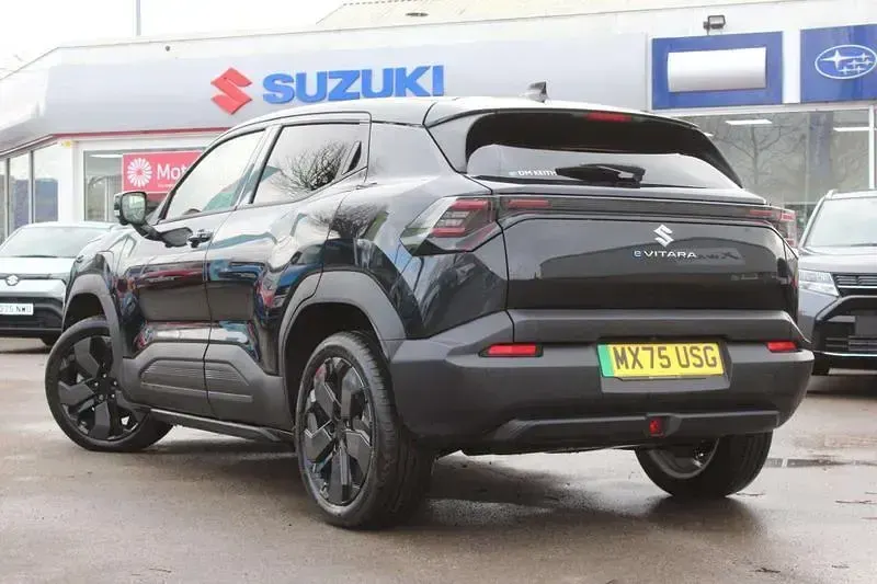 Used Suzuki e-Vitara 127 kW (174 HP) 2025 Black SUV