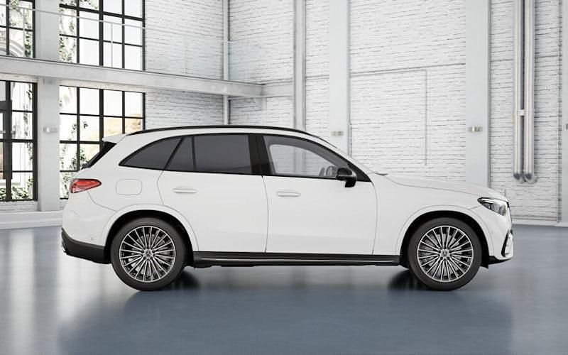 New Mercedes GLC300 AMG Line Premium Plus 258 HP (189 kW) 2025 Estate