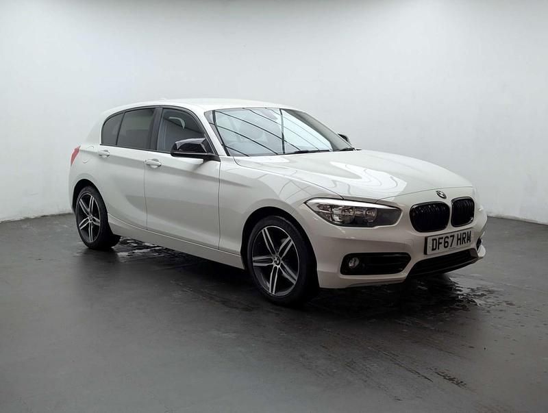 Used BMW 118 Sport Line 2018 White Hatchback