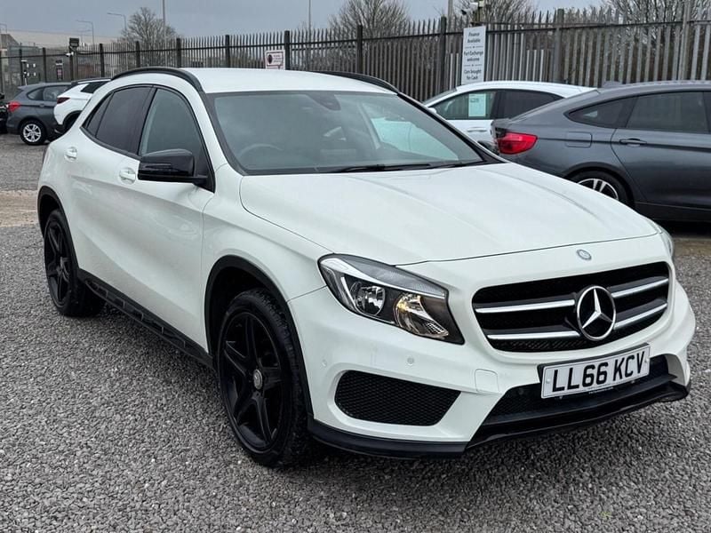 Used Mercedes GLA200 AMG line 136 HP (100 kW) 2016 White SUV
