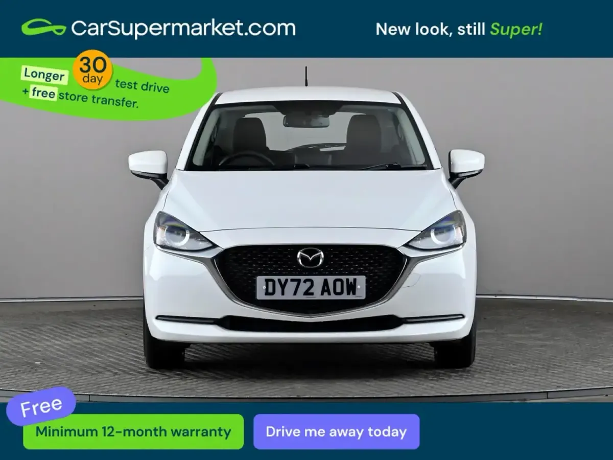 Begagnad Mazda 2 2022 Vit Halvkombi