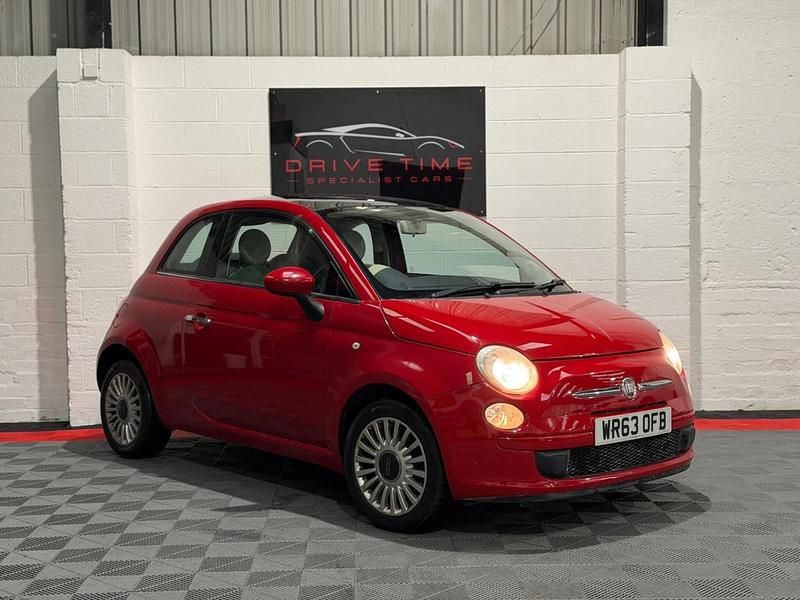Used Fiat 500 Lounge 2013 Red Hatchback
