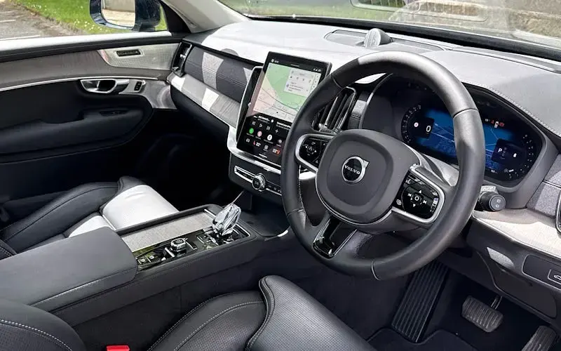 Used Volvo XC90 Ultra 250 HP (183 kW) 2025 SUV
