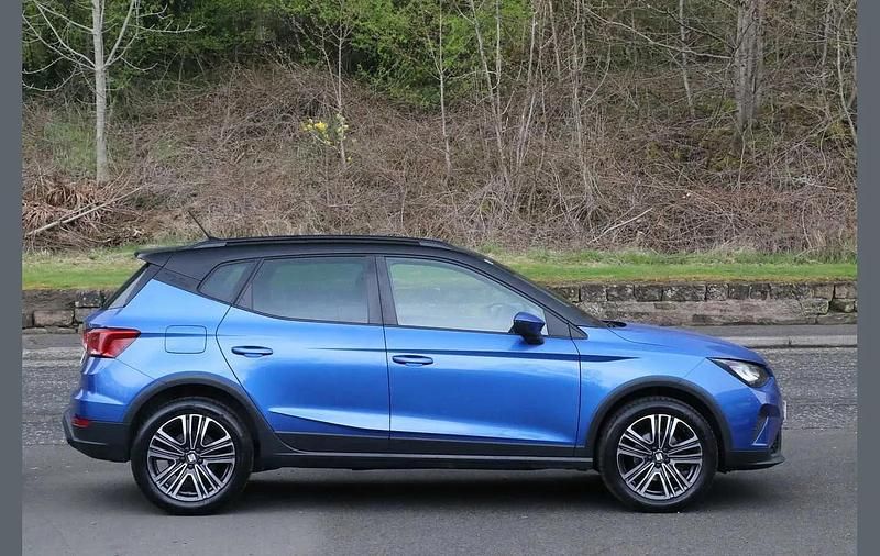 Used Seat Arona SE 94 HP (69 kW) 2022 Blue SUV