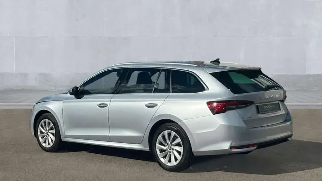 Used Skoda Octavia SE L 150 HP (110 kW) 2025 Brilliant silver metallic Estate