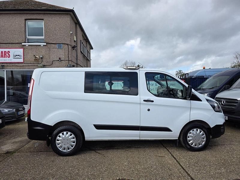 Używany Ford Transit Custom 105 KM (77 kW) 2019 Biały Van