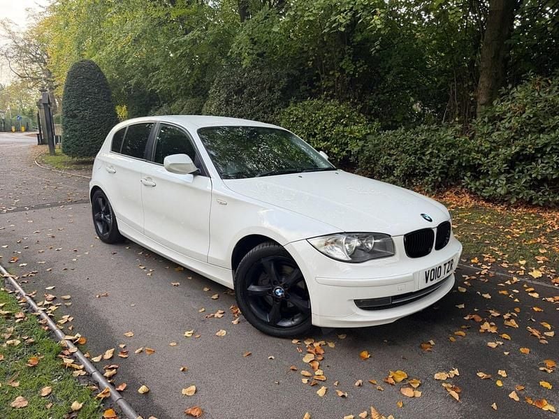 White Used 2010 BMW 118 Sport Line Hatchback | £2,495 (Fair price) - Image 1/4
