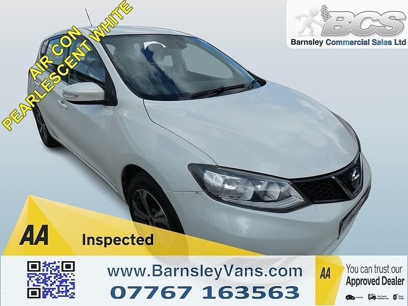 White Used 2015 Nissan Pulsar Acenta Hatchback | £3,495 (Expensive) - Image 1/3