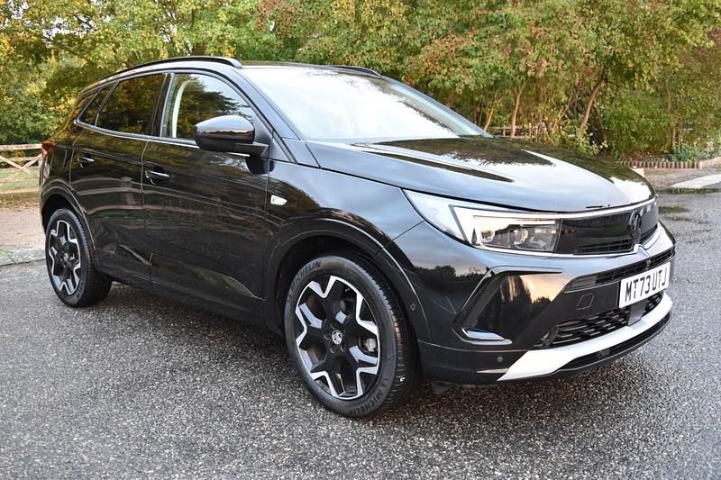 Black Used 2023 Vauxhall Grandland X Ultimate SUV | £13,975 (Super price) - Image 1/4